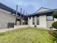 Eladó családi ház, Kecskeméten 150 M Ft, 4 szobás