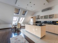 Eladó téglalakás, Budapesten, V. kerületben 230 M Ft, 3 szobás