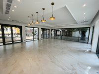 Eladó üzlethelyiség