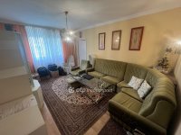 Eladó panellakás, Szegeden 56.5 M Ft, 2+1 szobás