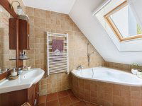 Eladó családi ház, Pilisszentkereszten 168 M Ft, 4 szobás