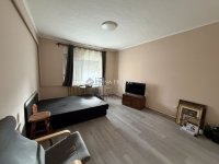 Eladó családi ház, Tápiószecsőn 69.4 M Ft, 8 szobás