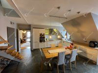 Eladó téglalakás, XIV. kerületben 159 M Ft, 6 szobás