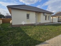 Eladó téglalakás, Lajosmizsén 65.9 M Ft, 3 szobás