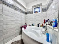 Eladó családi ház, Hódmezővásárhelyen 93.5 M Ft, 5 szobás