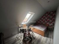 Eladó téglalakás, Szegeden 114 M Ft, 5 szobás