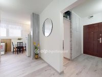 Eladó panellakás, Tiszaújvárosban 33.5 M Ft, 2+1 szobás
