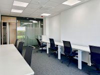 Kiadó iroda, Szegeden, Bakay Nándor utcában 236 E Ft / hó