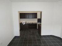 Eladó üzlethelyiség, Zalaszentivánon 130 M Ft, 2 szobás