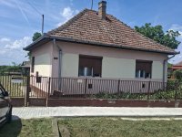 Eladó családi ház, Tyukodon 11 M Ft, 3 szobás