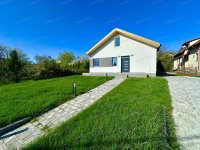 Eladó családi ház, Telkin 175 M Ft, 4 szobás