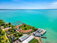 Eladó téglalakás, Balatonkenesén 299 M Ft, 4 szobás