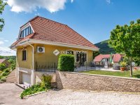 Eladó családi ház, Pilisszentkereszten 295 M Ft, 5 szobás