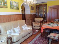 Eladó családi ház, Tatabányán 169 M Ft, 6 szobás