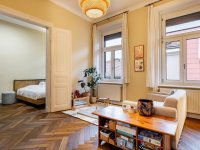 Eladó téglalakás, VI. kerületben 96 M Ft, 3 szobás