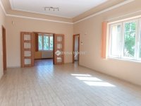 Eladó családi ház, Budapesten, X. kerületben 265 M Ft, 7 szobás