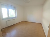 Eladó téglalakás, Szigetszentmiklóson 66.9 M Ft, 3 szobás