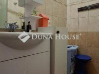 Eladó téglalakás, Pécsett 32.9 M Ft, 2 szobás