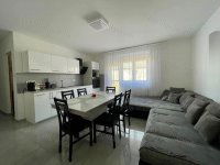 Eladó téglalakás, Oroszlányban 37 M Ft, 2 szobás