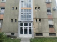 Eladó téglalakás, Komlón 31.99 M Ft, 1+2 szobás