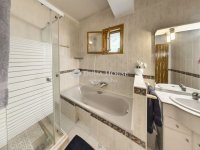 Eladó családi ház, Fóton 125.5 M Ft, 7 szobás