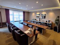 Eladó iroda, Gödöllőn 295 M Ft, 9 szobás / költözzbe.hu