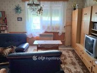 Eladó családi ház, Szabadszálláson 9.6 M Ft, 2 szobás