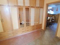 Eladó téglalakás, Mohácson 78.499 M Ft, 5 szobás