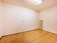 Eladó ipari ingatlan, III. kerületben 500 M Ft