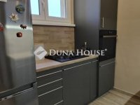 Eladó panellakás, X. kerületben 89.9 M Ft, 3 szobás