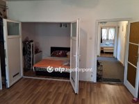 Eladó téglalakás, Szekszárdon 33 M Ft, 2 szobás