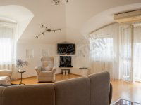 Kiadó téglalakás, albérlet