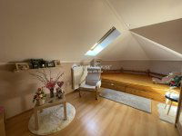 Eladó családi ház, Hartán 199 M Ft, 7 szobás