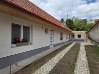 Eladó családi ház, Leányváron 94.9 M Ft, 4+2 szobás