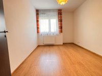 Eladó téglalakás, Győrött 79.9 M Ft, 3 szobás