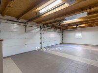 Eladó családi ház, Debrecenben 450 M Ft, 9+4 szobás