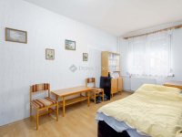 Eladó panellakás, Mosonmagyaróváron 42.9 M Ft, 2 szobás