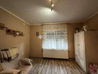Eladó családi ház, Pincehelyen 35 M Ft, 3 szobás