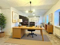 Eladó üzlethelyiség