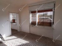 Eladó családi ház, Zalabaksán 18 M Ft, 4 szobás