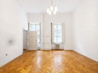 Eladó téglalakás, VI. kerületben 62 M Ft, 1 szobás