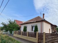 Eladó családi ház, Tóalmáson 49.99 M Ft, 3 szobás