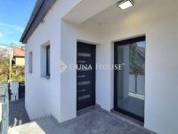 Eladó családi ház, III. kerületben 199 M Ft, 5 szobás