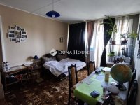 Eladó panellakás, Pécsett 39.9 M Ft, 2 szobás