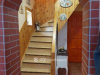 Eladó családi ház, III. kerületben 220 M Ft, 6 szobás