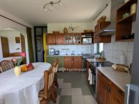 Eladó családi ház, Hajdúszoboszlón 228 M Ft, 9+1 szobás