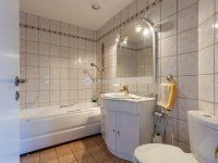 Eladó ikerház, II. kerületben 328 M Ft, 6 szobás