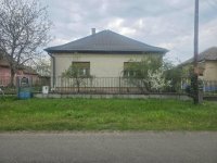 Eladó családi ház, Újszilváson 28 M Ft, 3 szobás