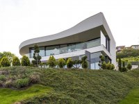 Eladó családi ház, Szentendrén 460 M Ft, 5 szobás