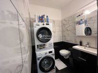 Eladó családi ház, Bonyhádon 252.934 M Ft, 9 szobás